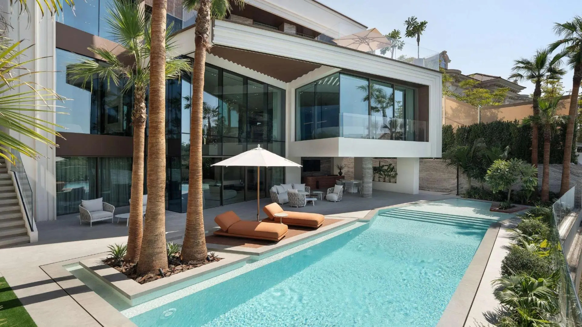 luxury modern villas jumeirah island