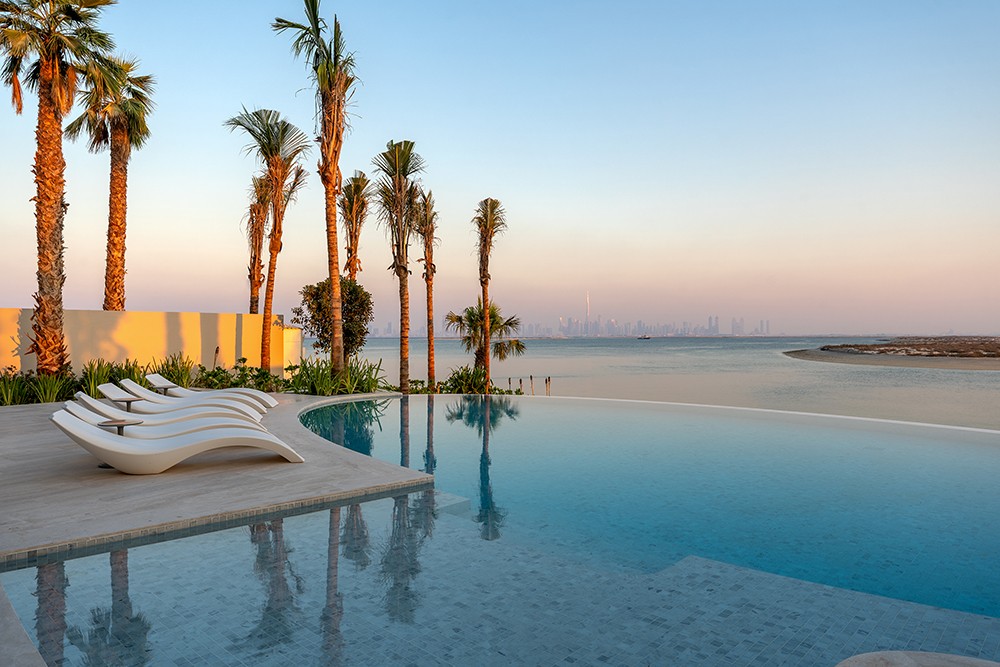 Luxury beachfront villas Dubai